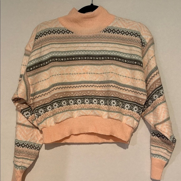 Urban Renewal Sweaters - Urban Renewal, Women's Pullover Mock Neck Sweater. Size Medium.  Pink. NWT.
